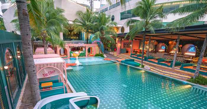 Luar Bangunan A-ONE The Royal Cruise Hotel Pattaya