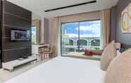 Kamar Tidur 3 The Charm Resort Phuket