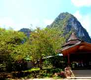 ภายนอกอาคาร 2 The Cliff & River Jungle Resort