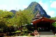 ภายนอกอาคาร The Cliff & River Jungle Resort