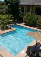 SWIMMING_POOL 