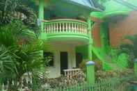 Exterior Boarding House Boracay