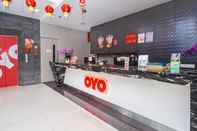 Lobby Super OYO 977 Hong Kong Suites