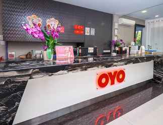 Lobi 2 Super OYO 977 Hong Kong Suites