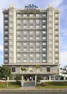 EXTERIOR_BUILDING Microtel Inn & Suites by Wyndham At Mall of Asia