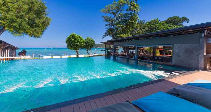 Kolam Renang Ibiza House & Rawianda Villas