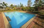 Swimming Pool 2 Microtel by Wyndham - Sto. Tomas, Batangas