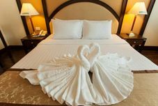 卧室 New Season Hotel