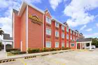 Bangunan Microtel by Wyndham - Eagle Ridge