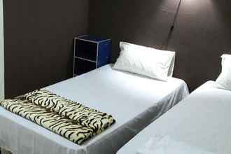 Bedroom 4 Exclusive Room near Pondok Indah Mall (NIM)