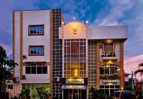 Bangunan La Charica Inn & Suites