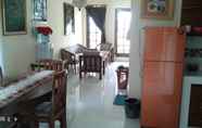 ห้องนอน 6 Homey Room in Pondok Indah (NIR)