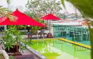 Swimming Pool 2 Sunshine Hip Hotel - SHA Extra Plus 