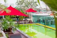 Swimming Pool Sunshine Hip Hotel - SHA Extra Plus 