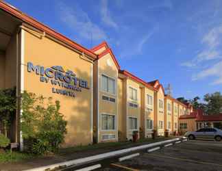 ภายนอกอาคาร 2 Microtel by Wyndham Tarlac