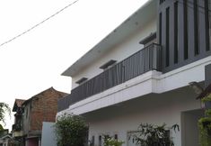 Exterior 6 Simple Room near Grand Mall Bekasi (SEM)