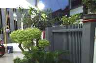 ภายนอกอาคาร Simple Room near Grand Mall Bekasi (SEM)