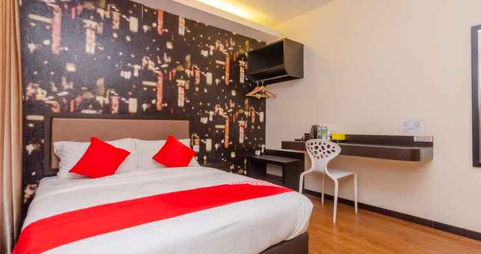 Bilik Tidur SUPER OYO 1214 Oro Hotel