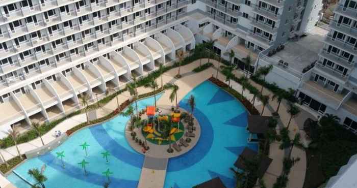 Kolam Renang FilNaija at Shell Residences