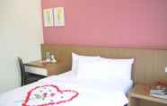 Bedroom 6 Hotel Wawasan