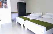 Kamar Tidur 3 Night and Day Inn