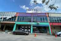 Bangunan OYO 89752 7 Days Express Hotel