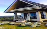 Ruang Umum 7 Nalu Surf Camp