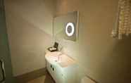 Toilet Kamar 6 Euro+ Hotel Johor Bahru