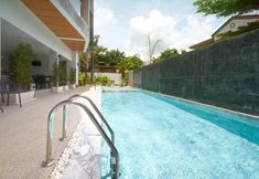 สระว่ายน้ำ 7 Lemonade Phuket