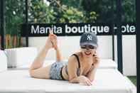 สระว่ายน้ำ Manita Boutique Hotel