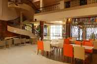 Lobi Circle Inn Hotel and Suites