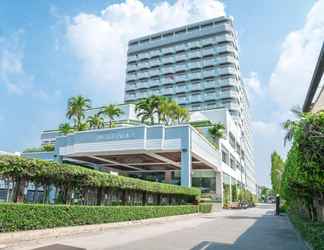 Exterior 2 Grand Jomtien Palace