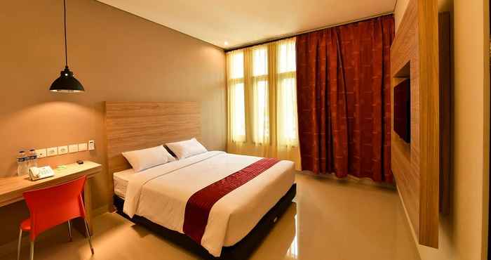 Kamar Tidur Cherry Homes Express Hotel