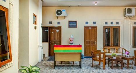 Lobby 2 OYO 3831 Pelangi Residence Syariah