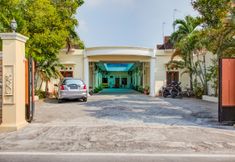 Exterior 3 OYO 3831 Pelangi Residence Syariah