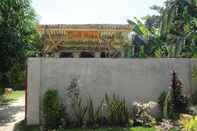 Luar Bangunan Tia Mers Guest House