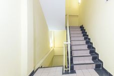 Lobi OYO 162 FB Hotel