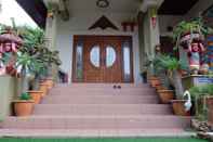 Lobby One D Home Stay