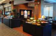 ร้านอาหาร 4 New Travel Lodge Hotel