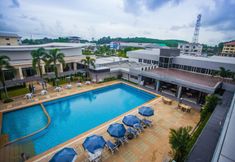 游泳池 6 New Travel Lodge Hotel