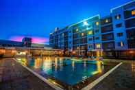 Kolam Renang New Travel Lodge Hotel