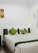 BEDROOM Spacious Room close to Sudirman Train Station (AGI)