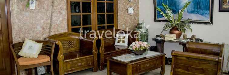 Lobby Spacious Room close to Sudirman Train Station (AGI)