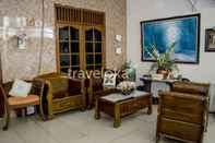 Lobby Spacious Room close to Sudirman Train Station (AGI)