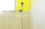 Toilet Kamar 3 Spacious Room close to Sudirman Train Station (AGI)