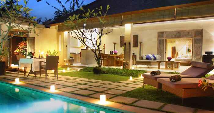 Kolam Renang Villa Bali Asri Batubelig