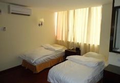 Bedroom 7 Aditya Hotel