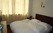 Bedroom 4 Aditya Hotel