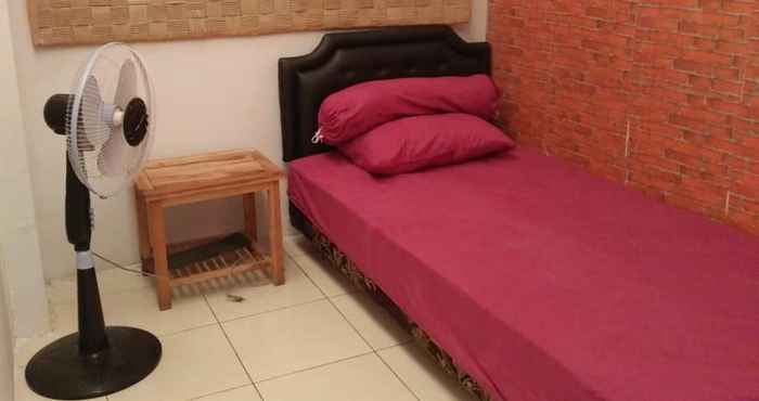 Bedroom Affordable Room near Gambir Train Station (K10)