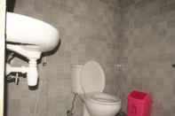 Toilet Kamar Ombak Homestay